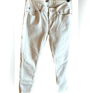 White Levi’s Size 28X24 Low Rise 90’s Y2K Style White Label Summer Jeans